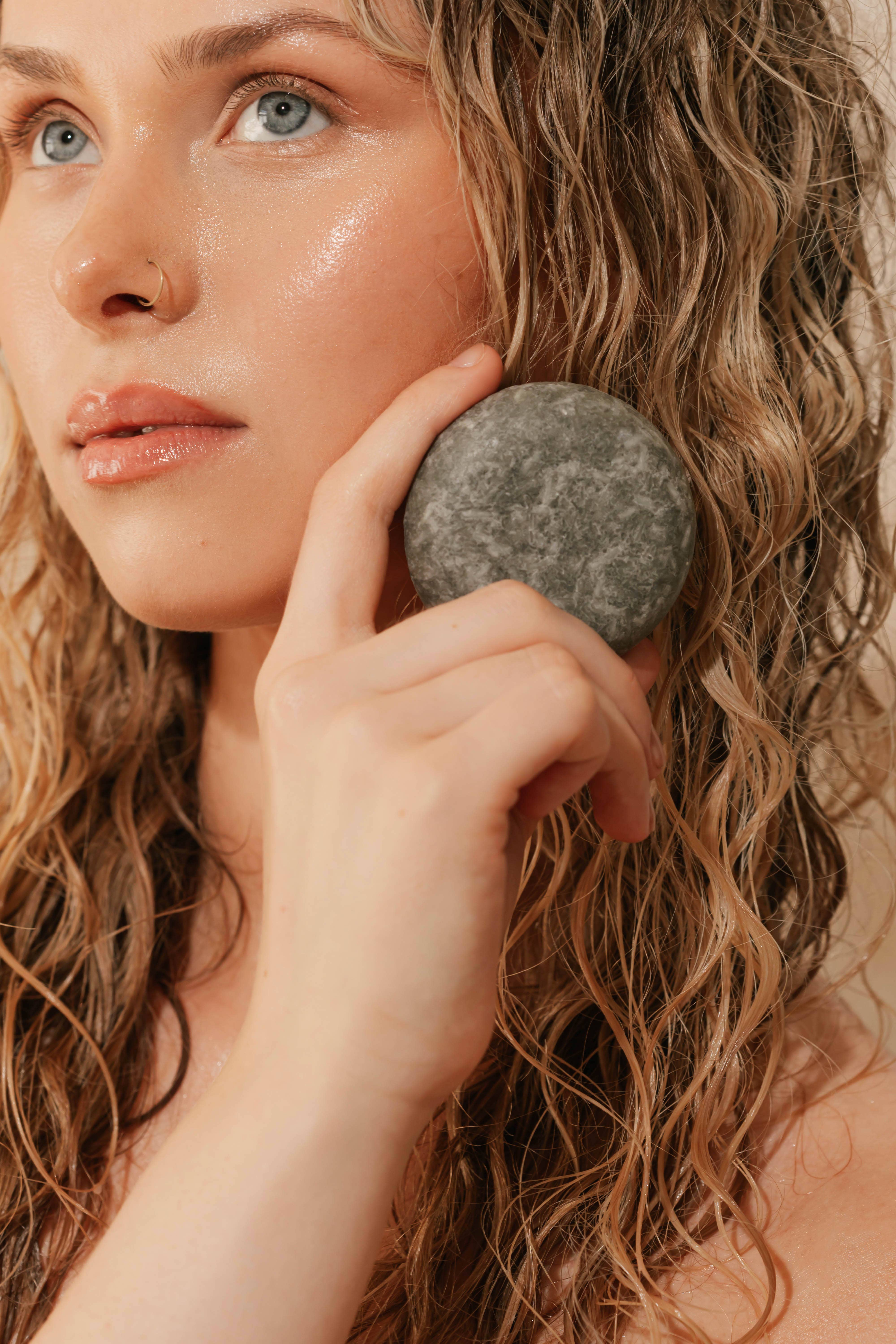 Good Juju Body & Home - Wholesale Shampoo Puck/Solid Shampoo - Scalp Care Shampoo Bar - Bulk1