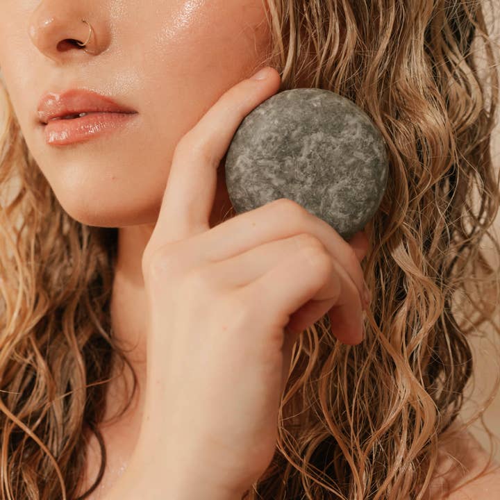 Good Juju Body & Home - Wholesale Shampoo Puck/Solid Shampoo - Scalp Care Shampoo Bar - Bulk1