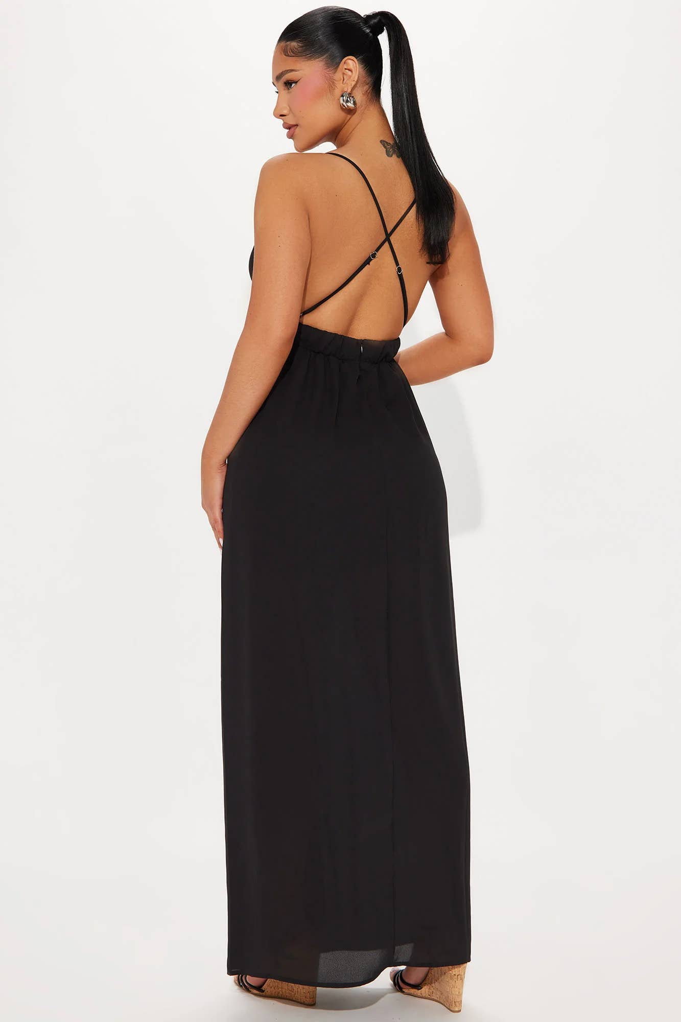 5besties inc – Engroshandel Kjole - Dame – MAXIKJOLE MED SLIDS FORAN PÅ TVÆRS AF RYGGEN3