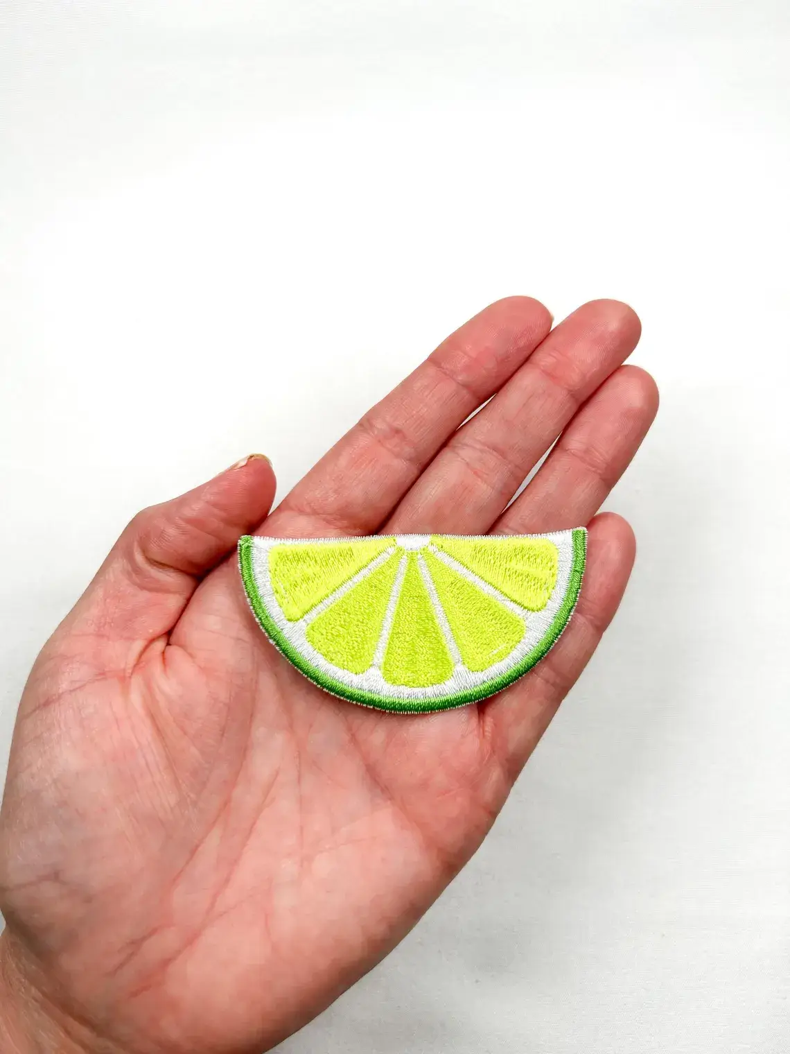 Field Trip Threads - Vendita all'ingrosso Toppe - Toppa termoadesiva ricamata color lime Cancun, Happy Hour, Tequila2