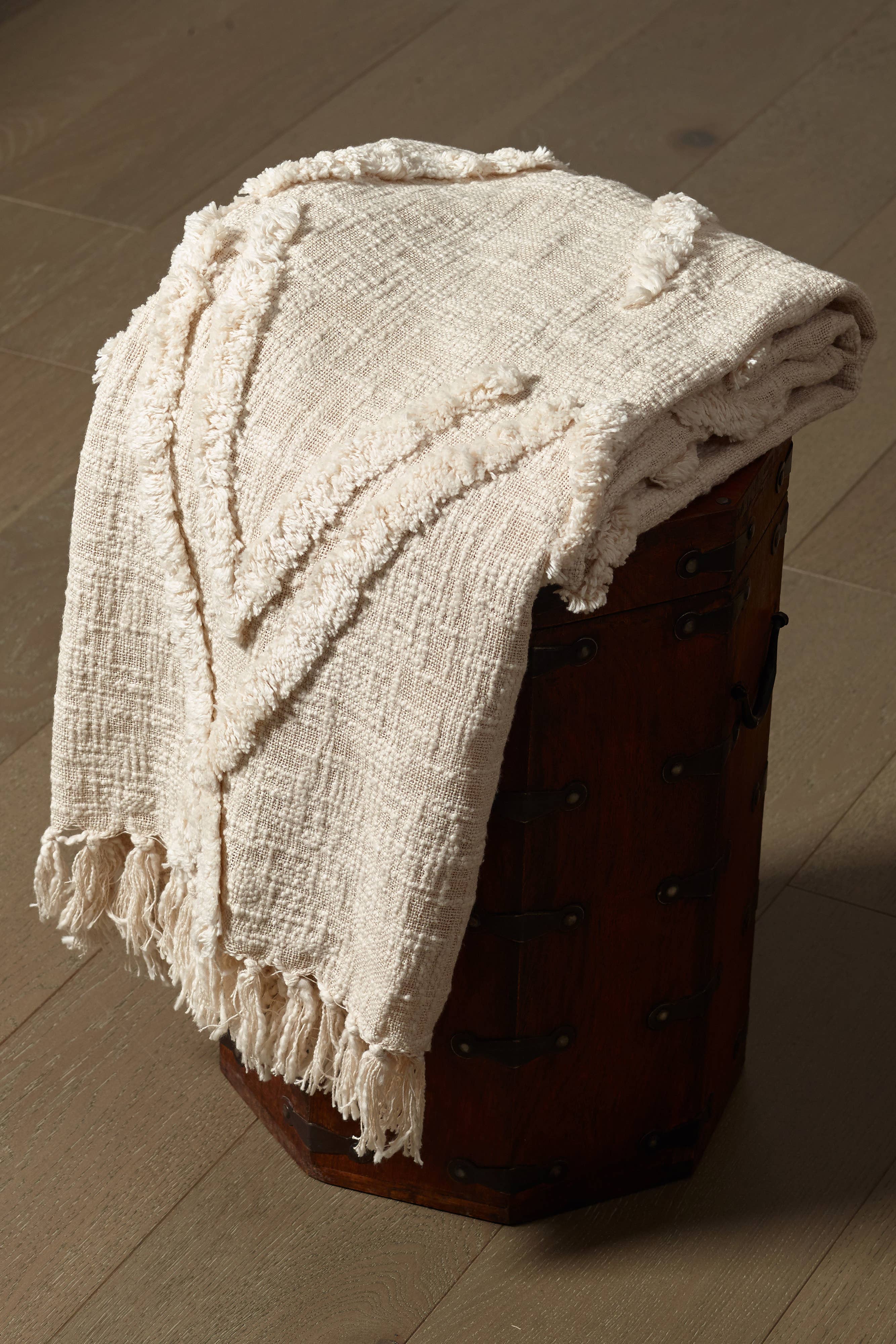 Beige Tufted Diamond Throw Blanket for wholesale on Faire2