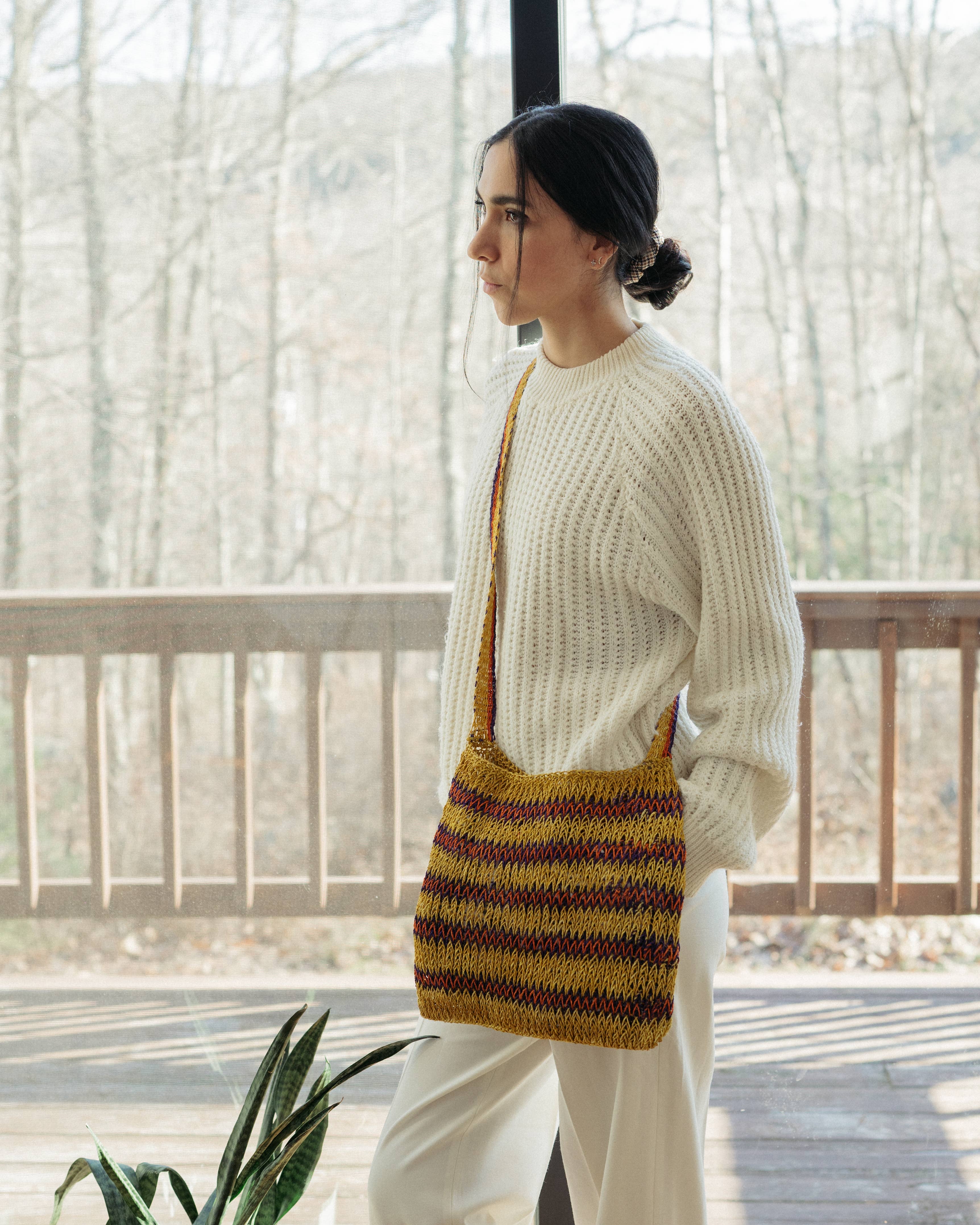 Luna Sundara - Wholesale Tote Bag - Women's - Handmade Peruvian Chambira Tote Bag2