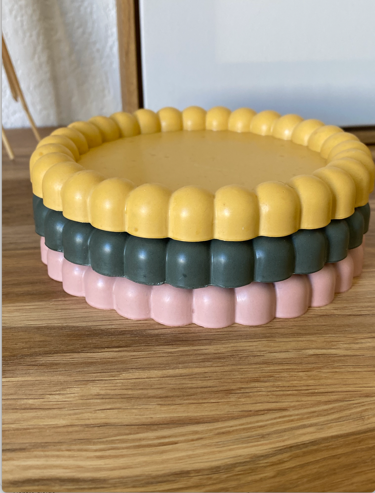 Kaki Plateau rond pour bougie en écorésine - Kaki en vente sur Faire4