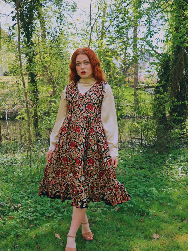 Bohemian Wonders Paisley Daydream Kleid mit Premium-Paisley-Stickerei für den Großhandel von Bohemian Wonders