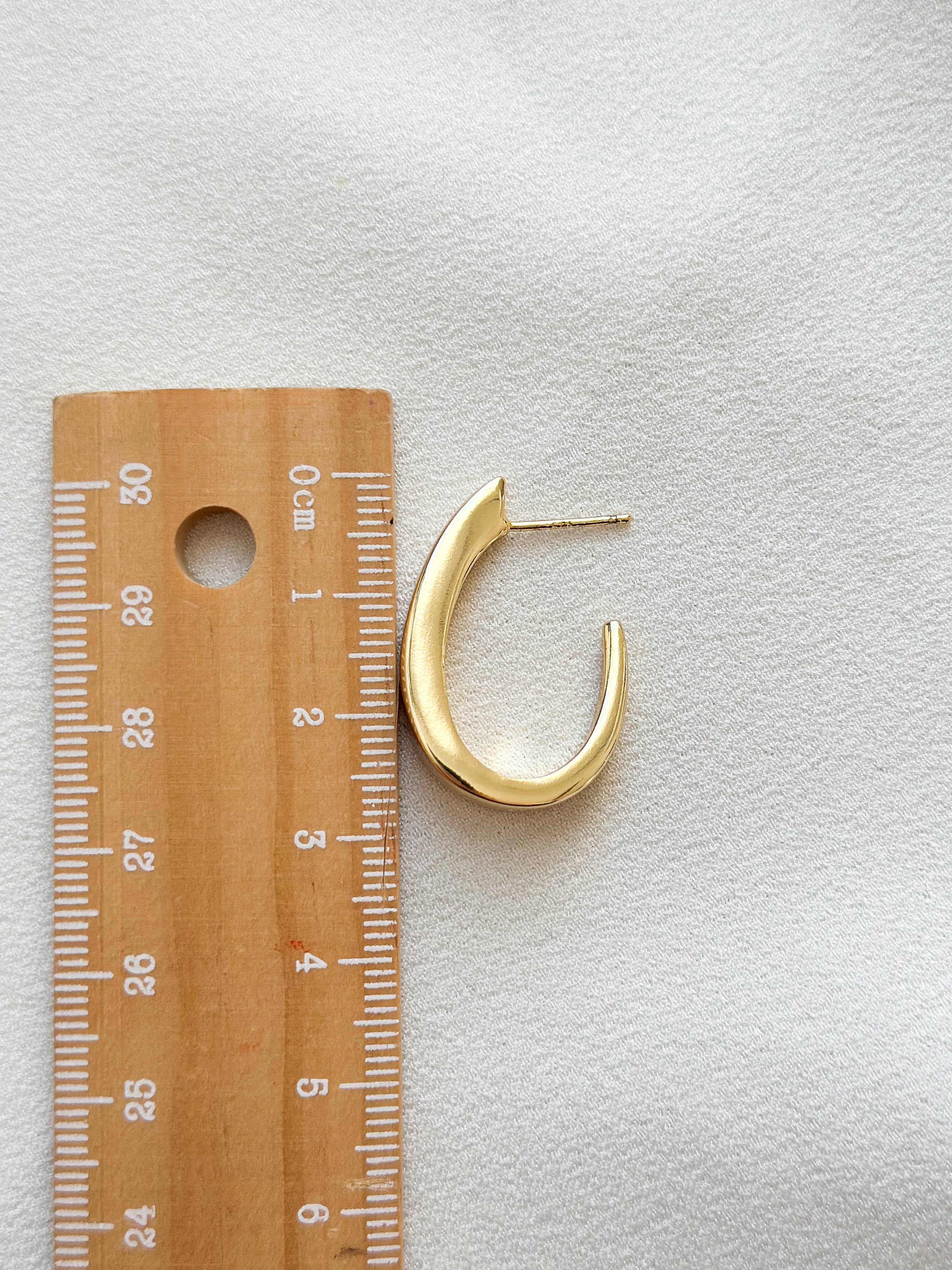 Ellis Grey Jewellery – wholesale Hoop earrings – Rosea - 18k Gold Scoop Stud Earrings4