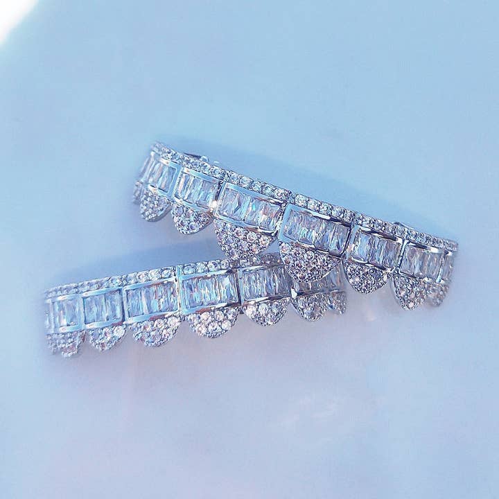 GB Jewelry - Wholesale Jewelry - Men's - 18K Gold Diamond & Baguette Grillz5