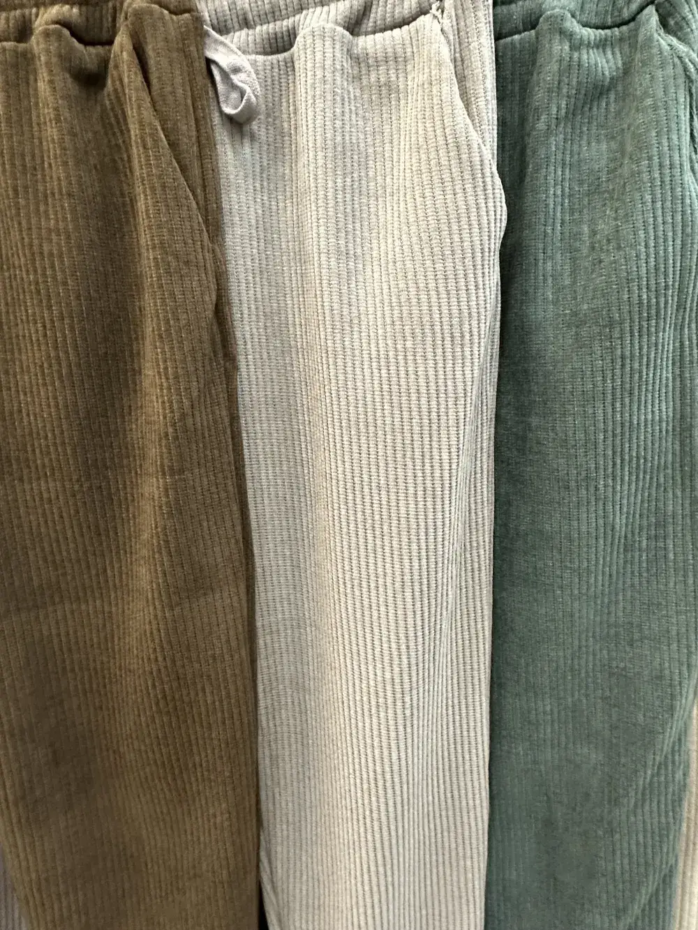 Mimi & Gogo - Wholesale Pants - Women's - Corduroy pants @7940_JoggVelours6