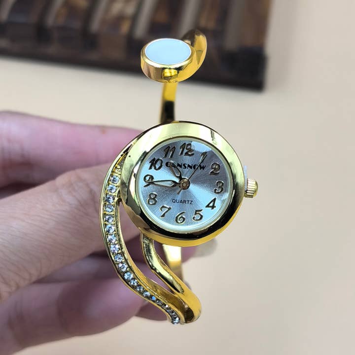 Quarz-Armbanduhr für Damen aus Edelstahl für den Großhandel von WoodWristCo