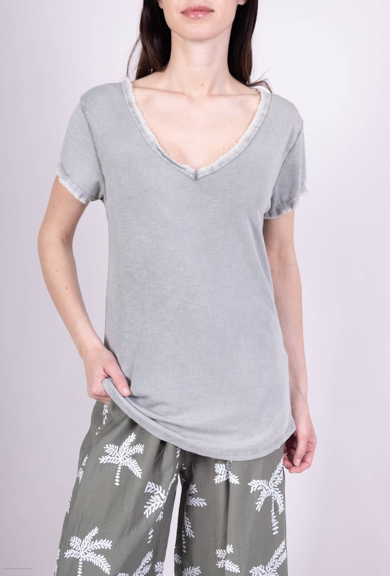 Pépouz' Paris - Wholesale T-Shirt - Women's - Washed cotton short-sleeve T-shirt PT250430