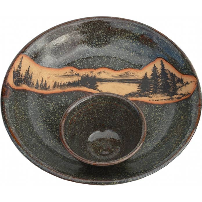 Scène de montagne Chip and Dip pour la vente par Always Azul Pottery