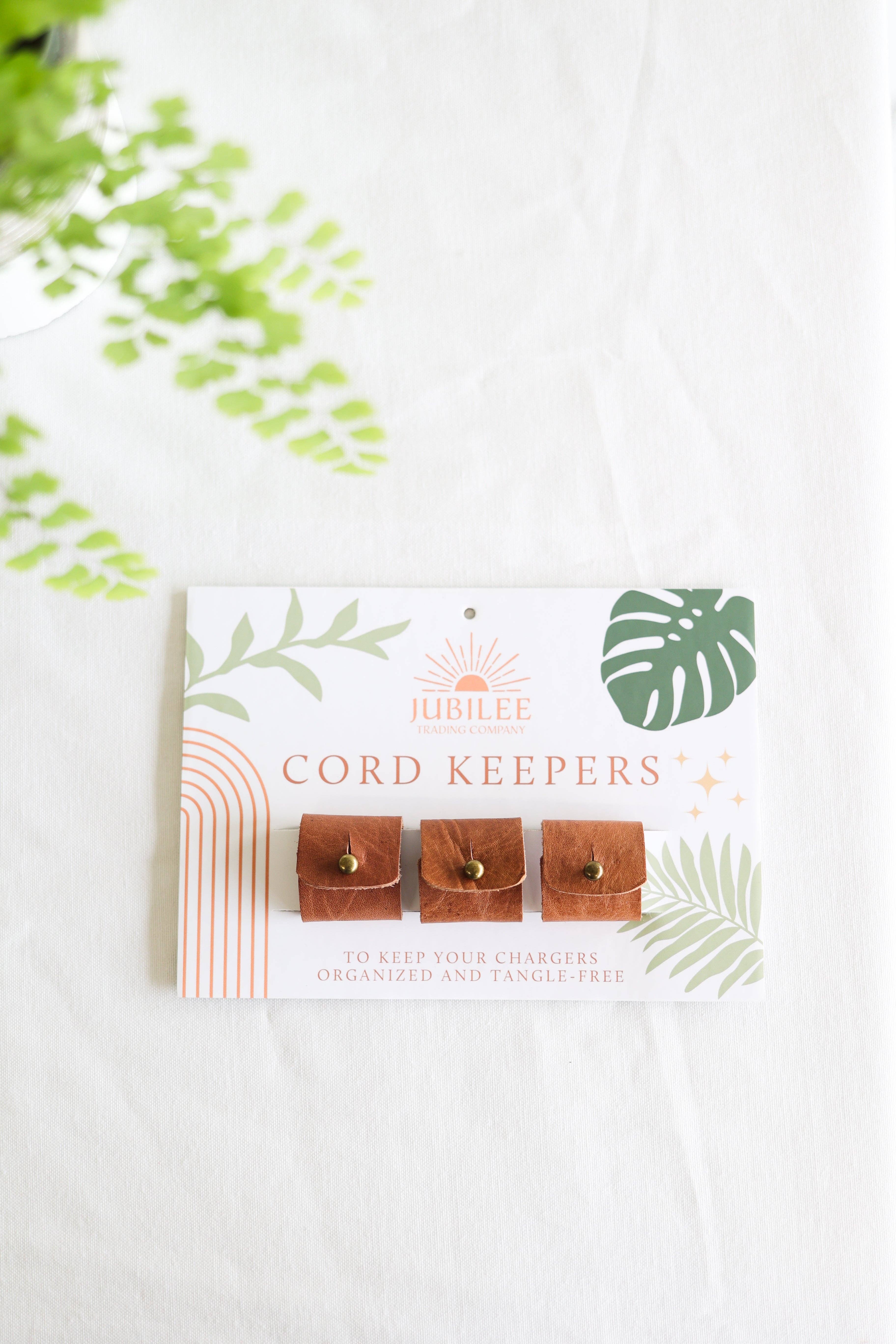 Jubilee Trading Co. | Ethical Trade Decor + Accessories – wholesale Sladdhållare – Lädersnörhållare - set om 3