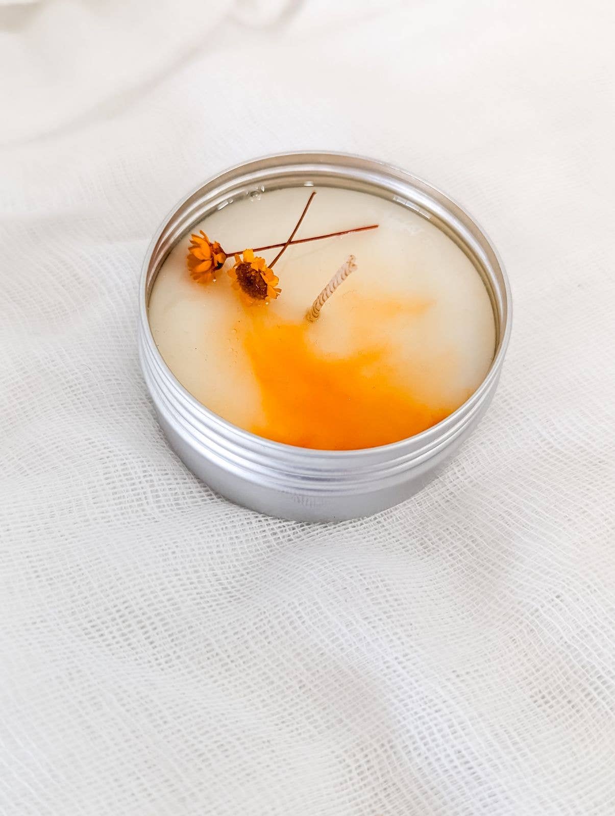 Woodwicks & Wildflowers - Wholesale Pot/gevulde kaars - Red de bijen - Bee Amongst The Flowers0