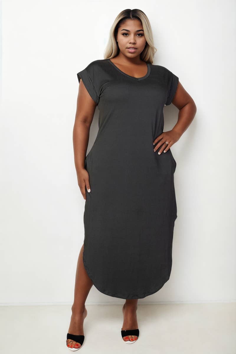CAPELLA APPAREL - Wholesale Dress - Women's - Plus Size Hidden Pocket Batwing Sleeve V Neck Long Dress