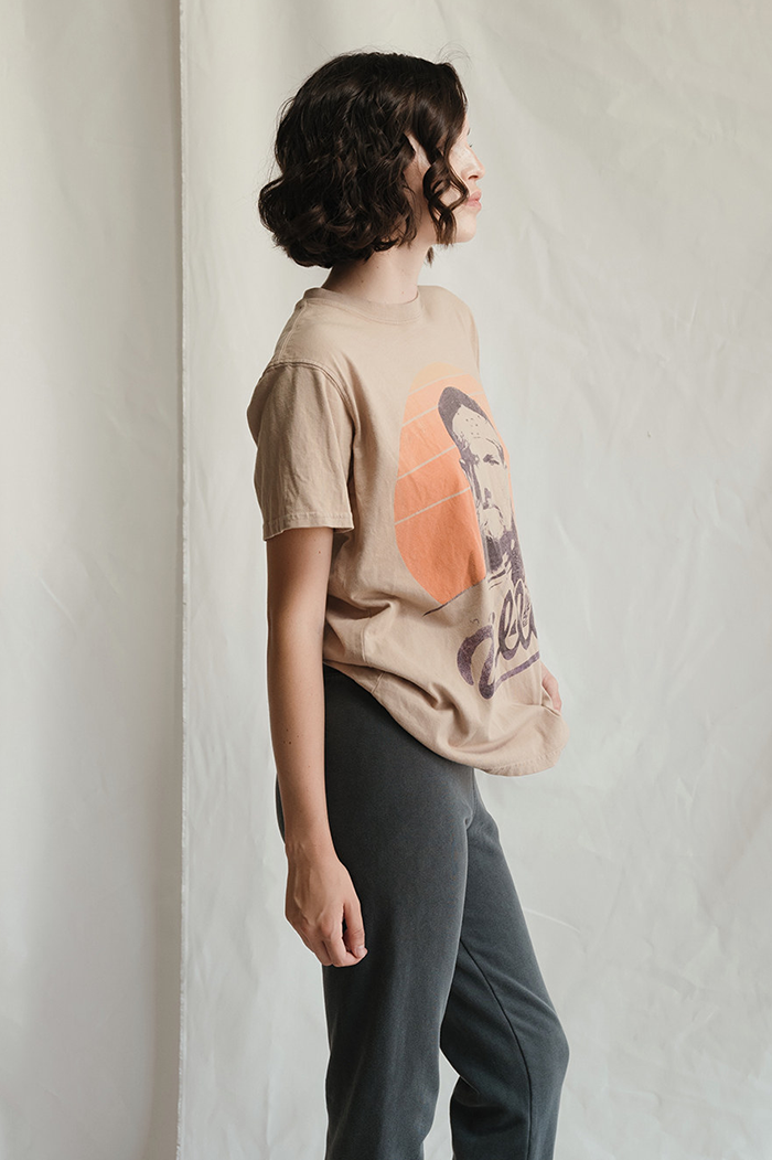 Life Clothing Co – wholesale Screen printed t-shirt – Women′s – Willie Nelson Sunshine Tee3