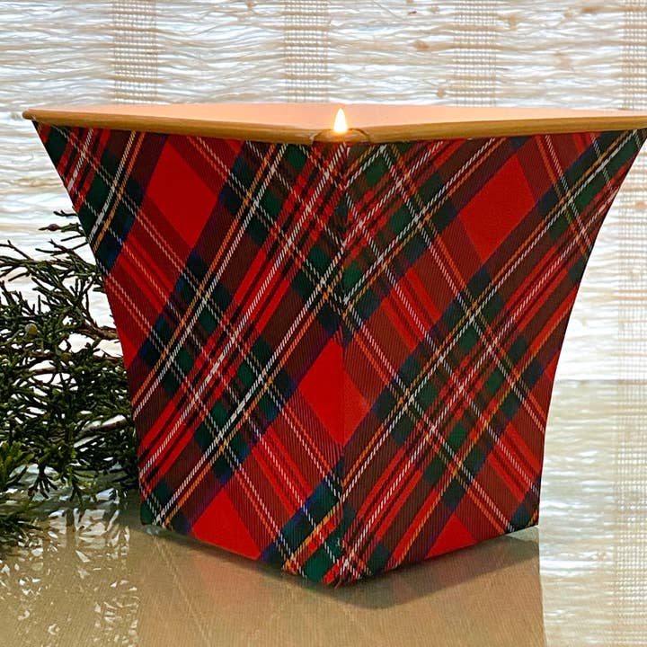 Hedge Farm Candles and Containers - Wholesale Jar/Filled Candle - WHH Tartan Plaid Cachepot Candle