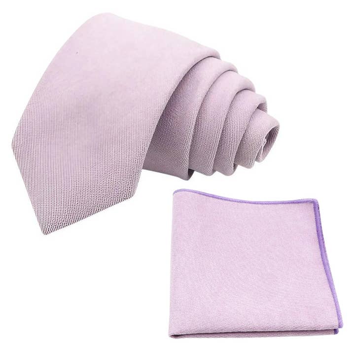 Ensemble cravate et pochette en mélange de coton violet doux Viola pour la vente par Dickie Bow