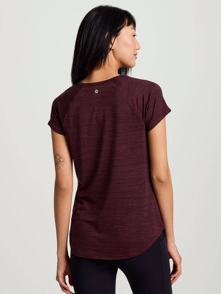 T-shirt ras du cou en tissu doux Stratus pour la vente par RBX Active