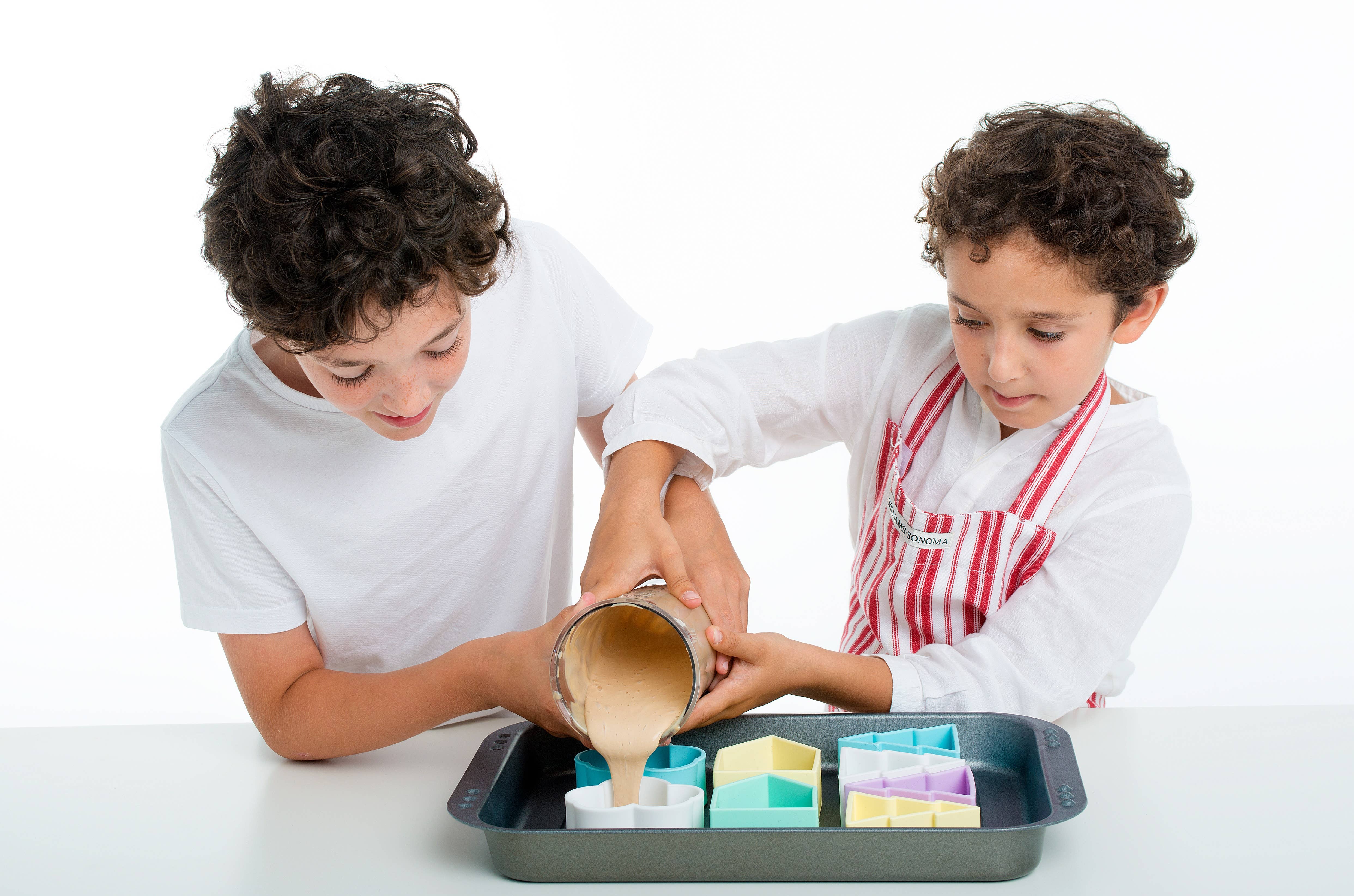 dëna - USA - Wholesale Classic Toy - Kids - Pastel Car & Kid - Blue4