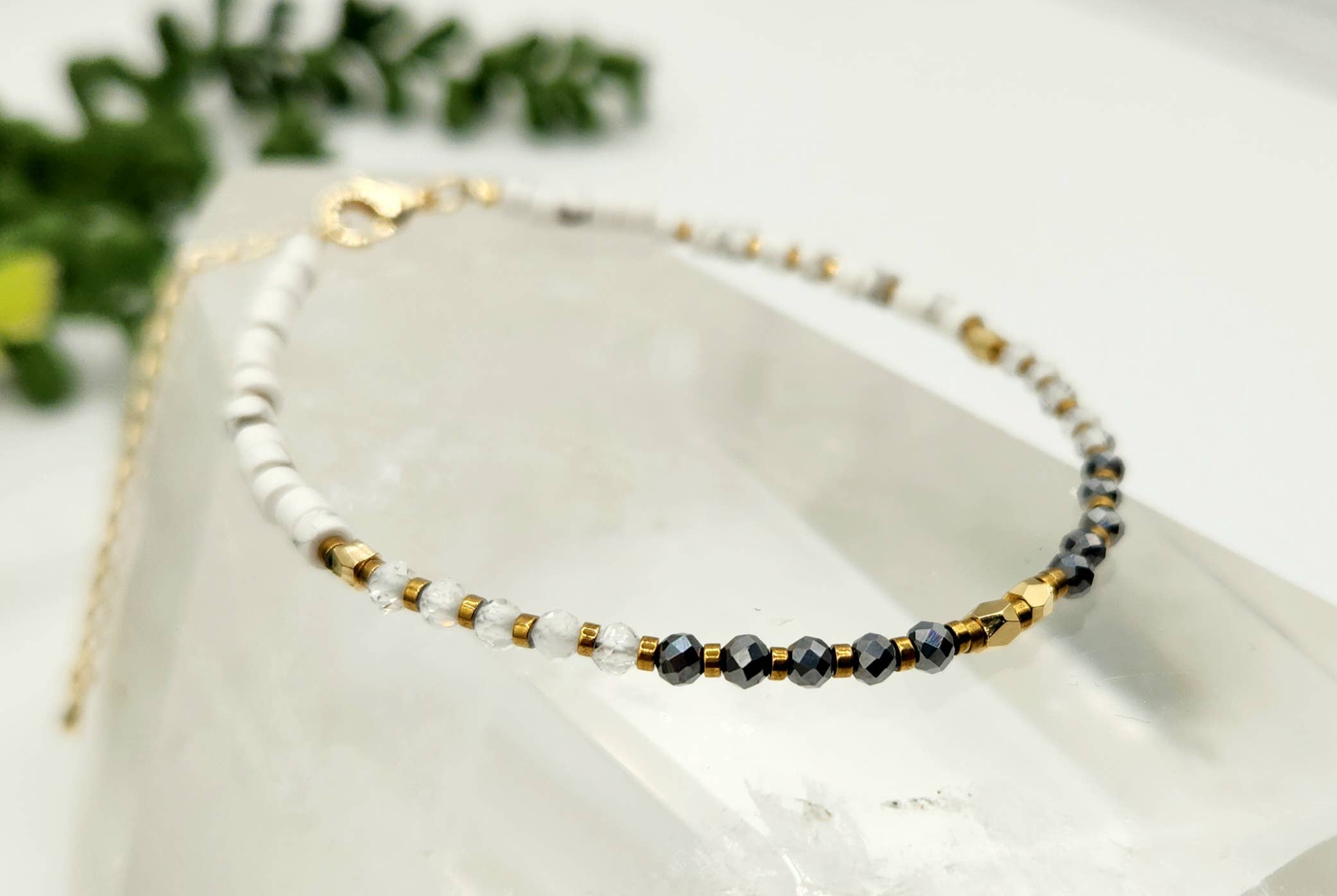 Meraki Gemstones - Wholesale Armband met kralen - EMPATH PROTECTIE-terahertz, bergkristal en witte howliet armband6