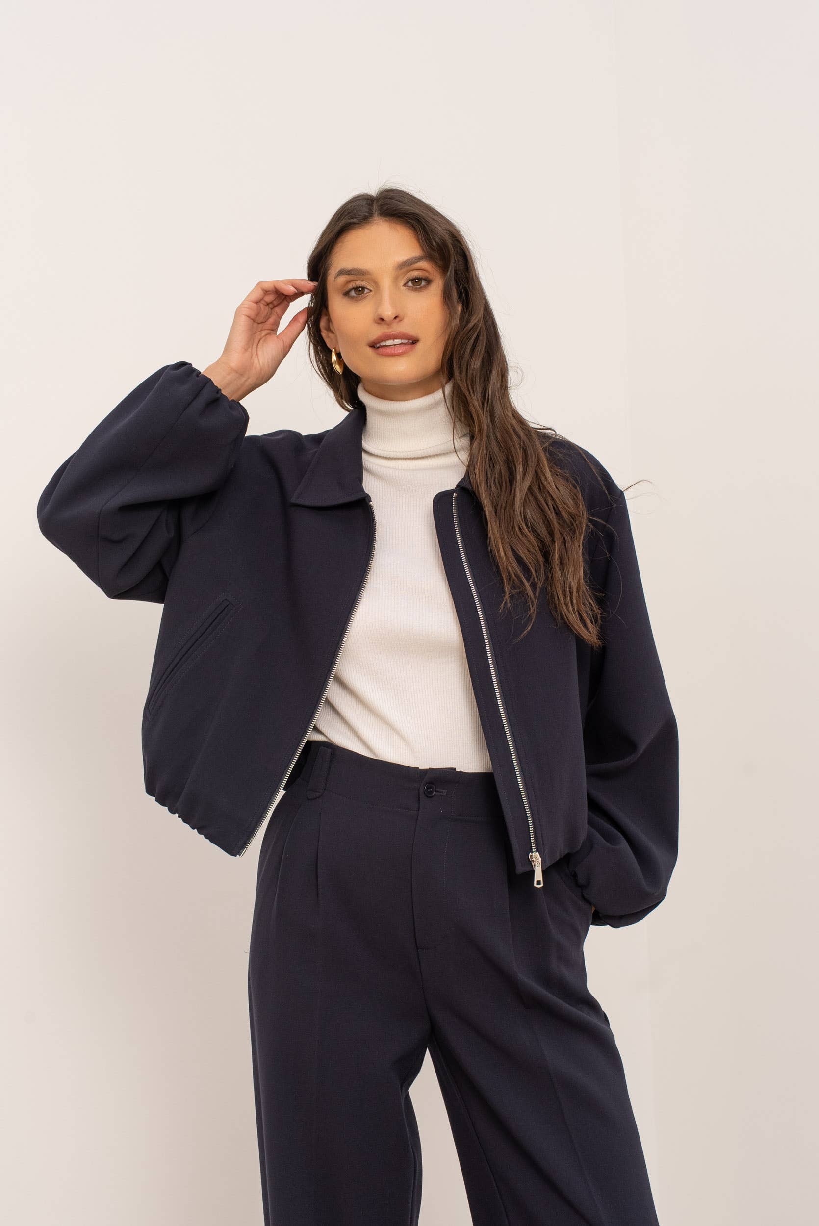 Attentif Paris - Wholesale Bomber Jacket - Women's - [Aura] Short zip-up bomber jacket with shirt collar38