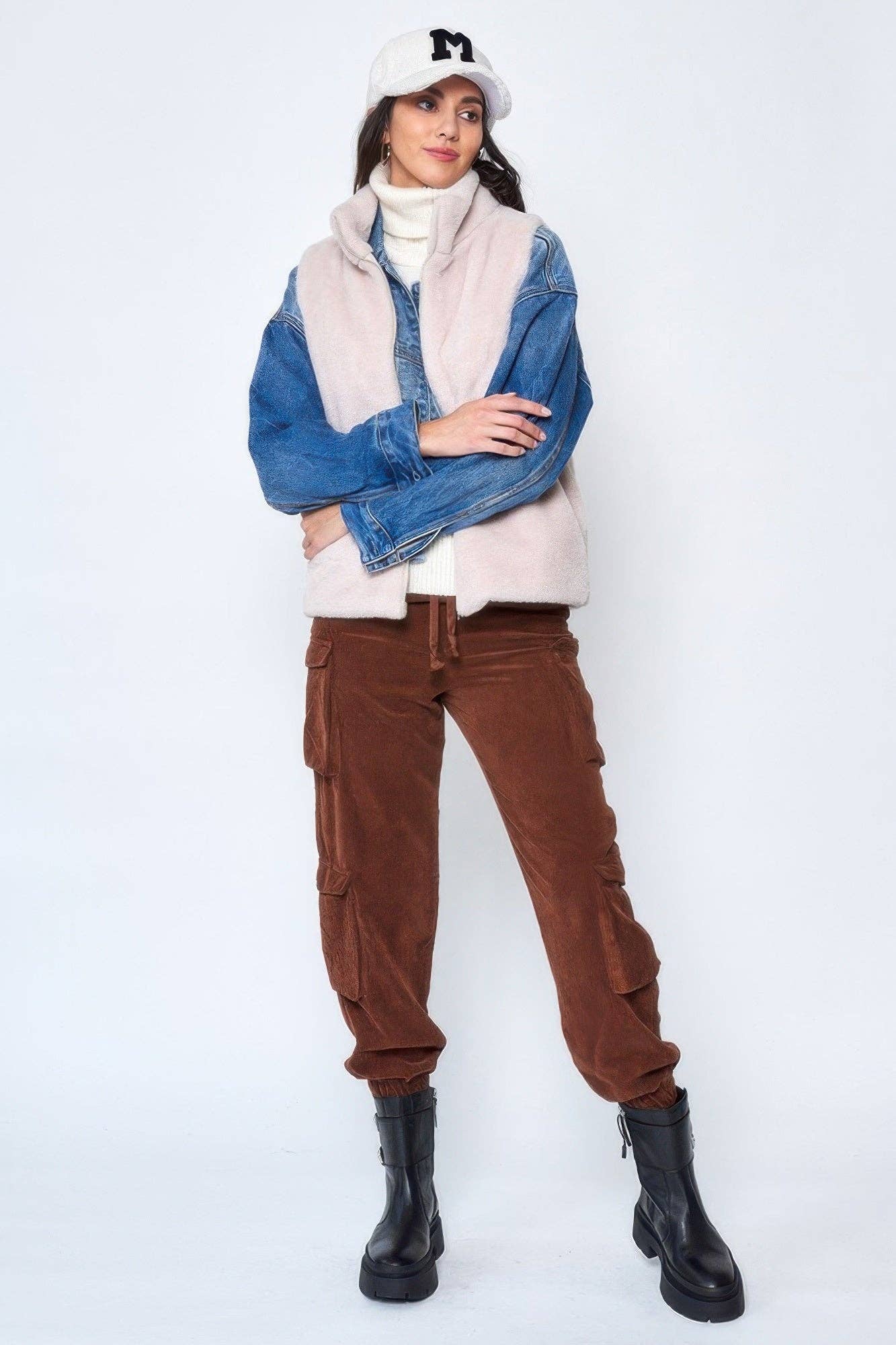 CC Wholesale Clothing - Wholesale Outerwear Vest - Women's - Solid Faux Fur Vest8