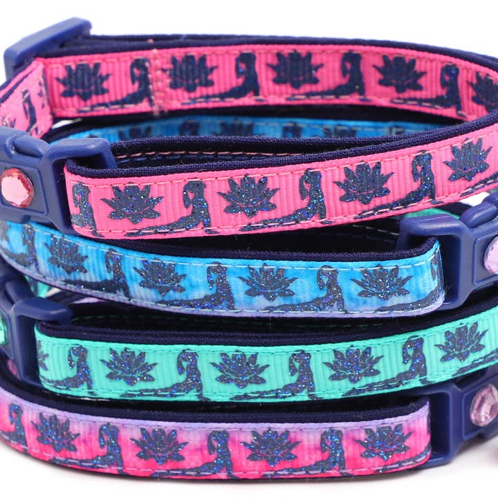 Collare per gatti Yoga e Lotus Breakaway per la vendita all'ingrosso da parte di From Pugs to Persians Pet Accessories, LLC