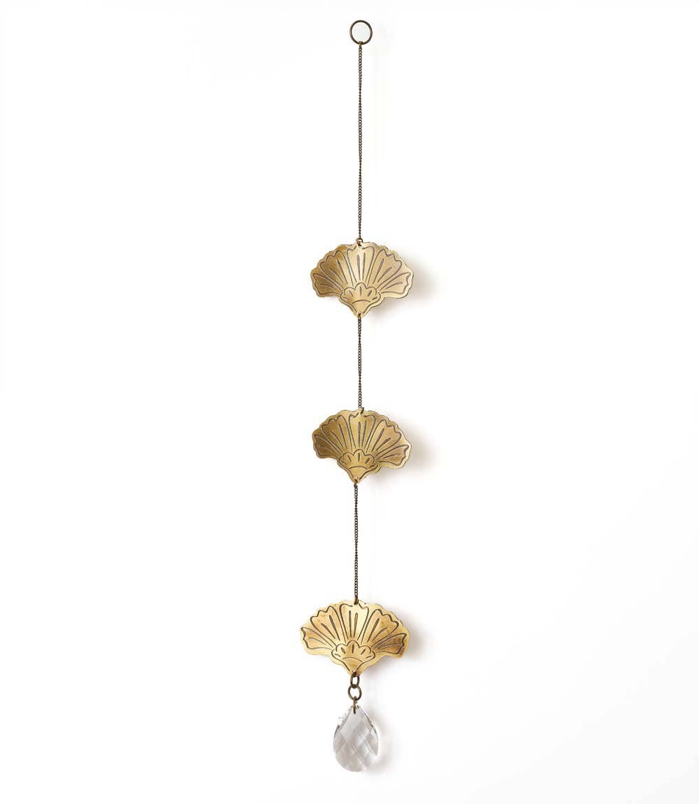 Matr Boomie Fair Trade - Vente Attrape-soleil - Attrape-soleil en laiton gravé floral Cascade Surya