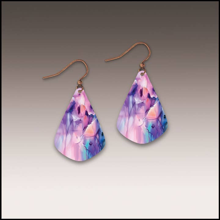 Rosa abstrakta korta droppe handgjorda örhängen för wholesale av Illustrated Light & DC Designs