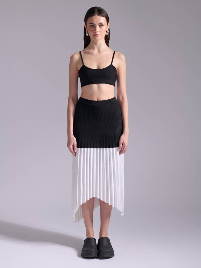 Two-tone pleated skirt for wholesale by MRZ