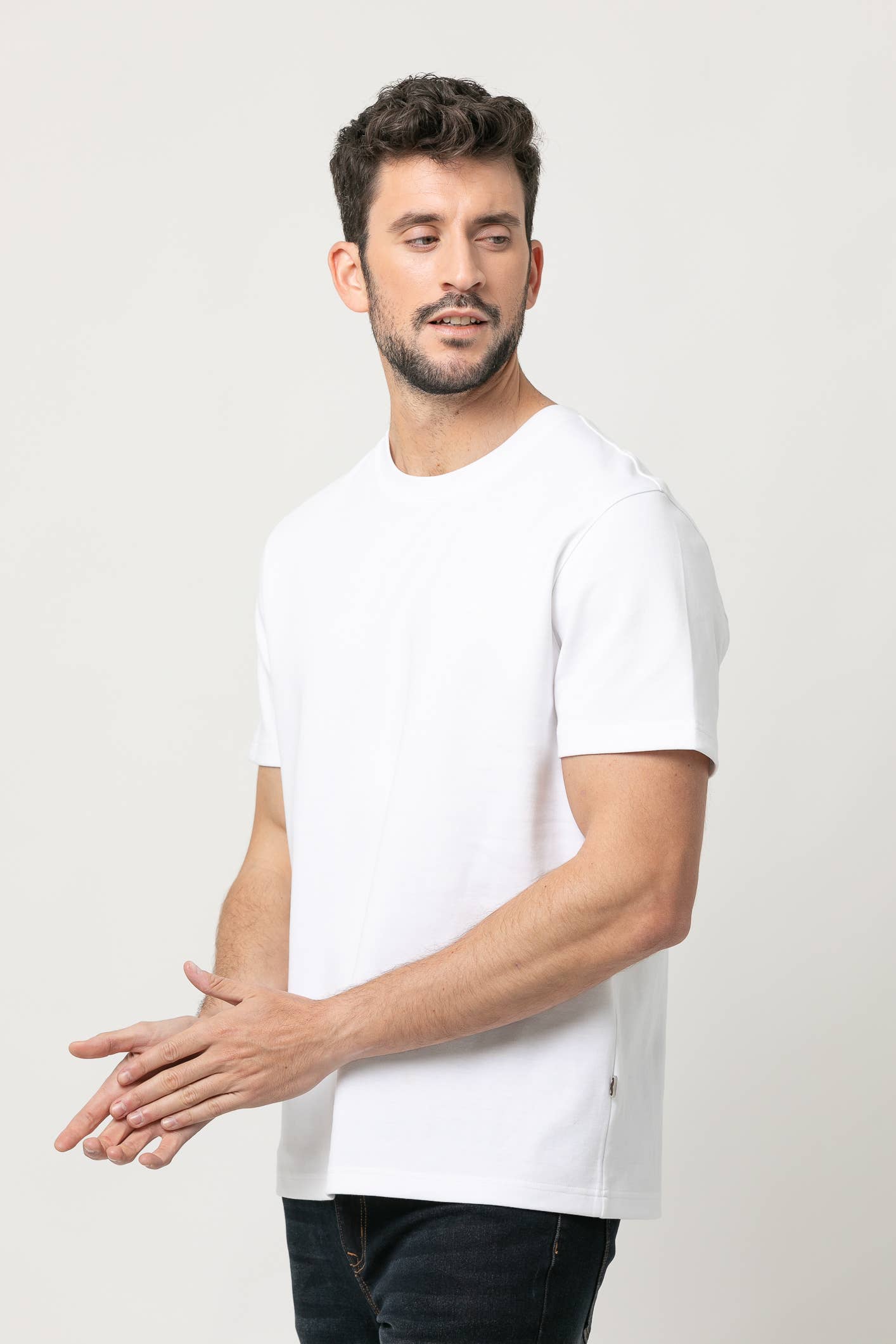 Blanco Camiseta Básica Lisa Manga Corta Algodón Premium blanca Neil de venta al por mayor en Faire2