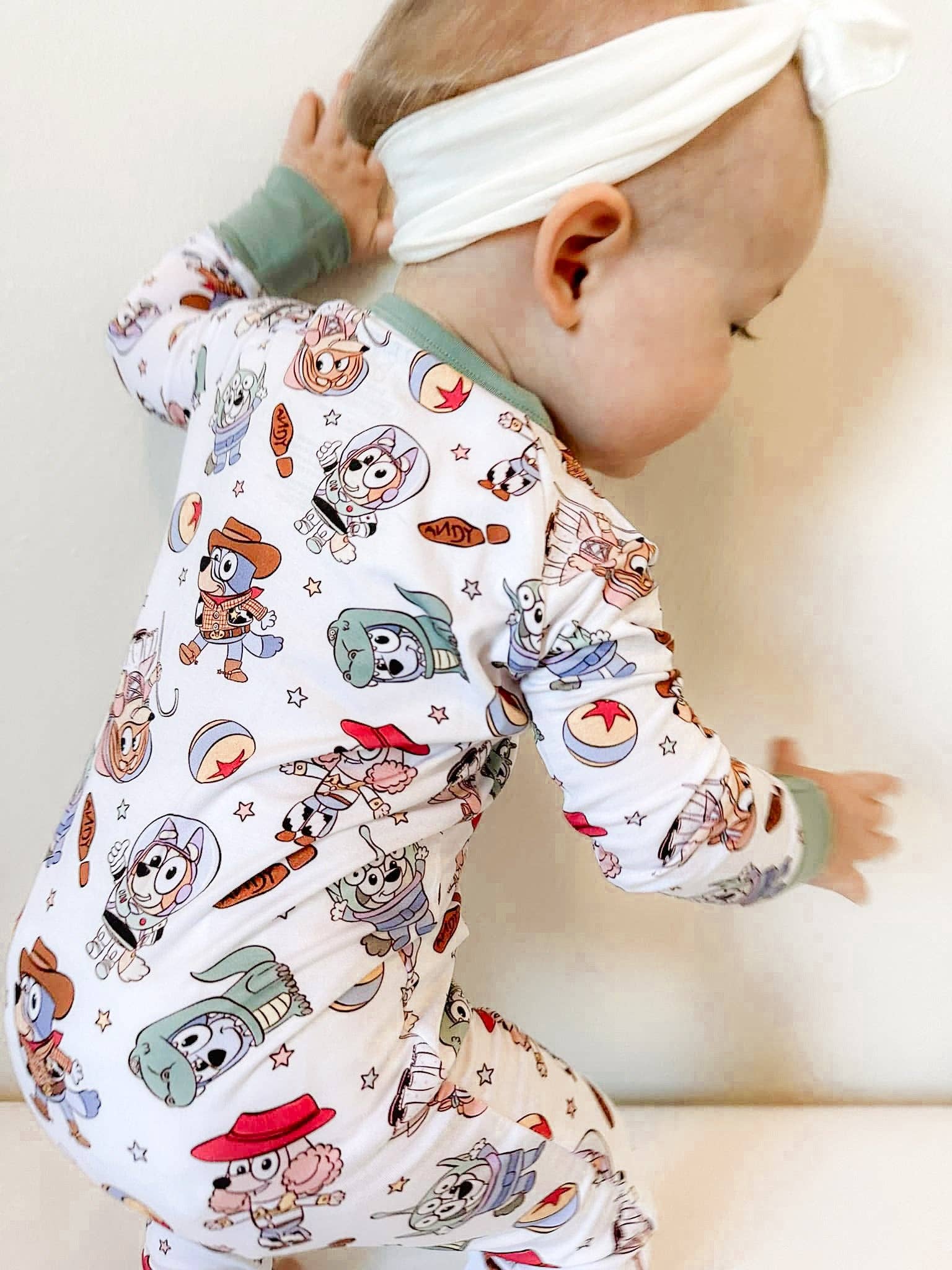 Scottie Belle – Fato de dormir – Bebé por atacado – Cauda Zippy da Caixa de Brinquedos4