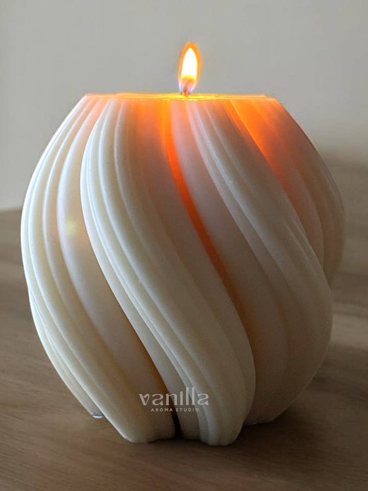 Aura Twirl Sculptural Candle for wholesale by Vanilla Aroma Studio