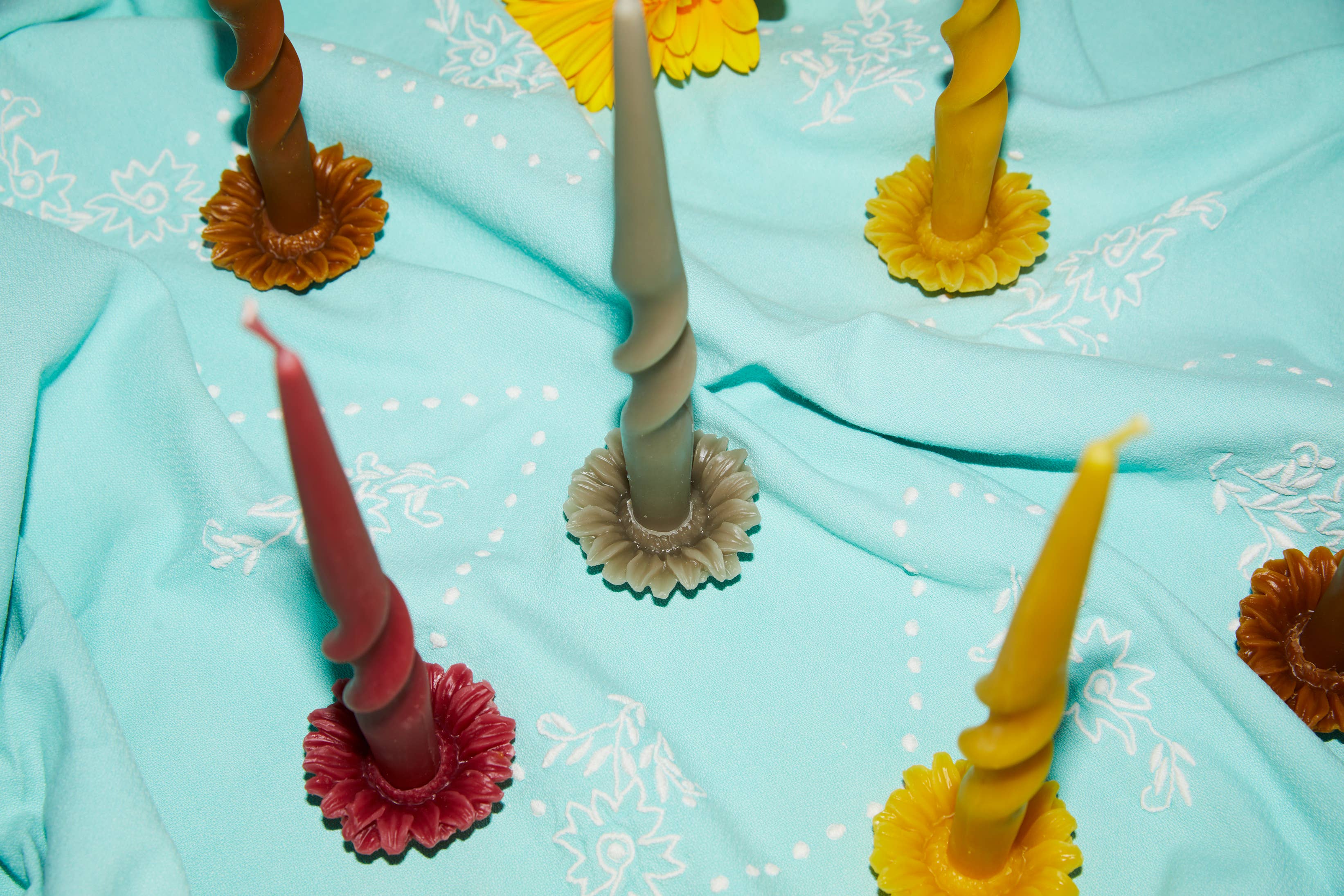 Lecot Studio - Wholesale Novelty Candle - sunflower2