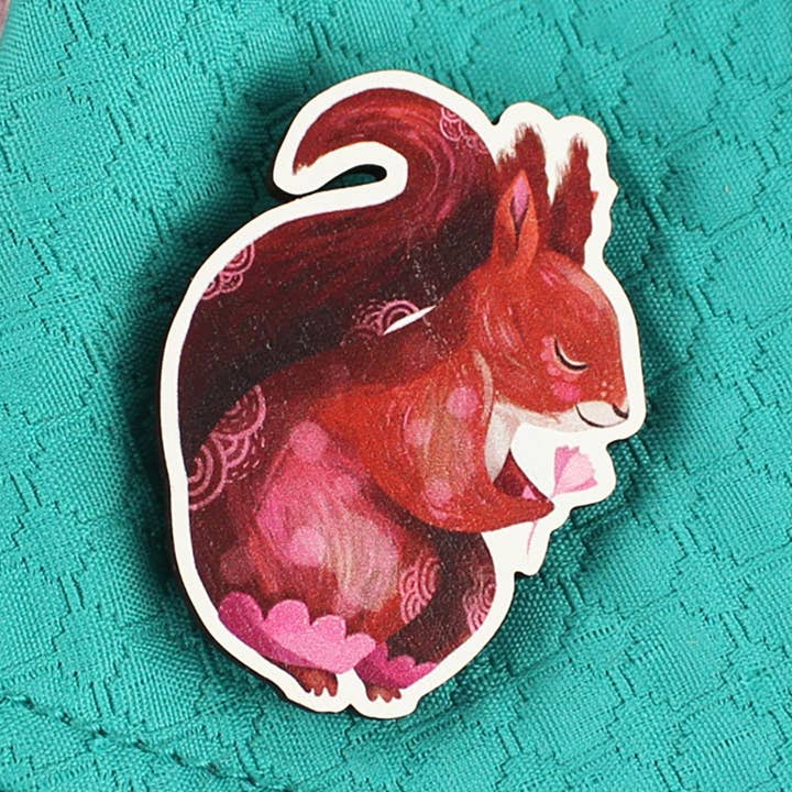 Broche de ardilla roja - alfiler de madera para venta al por mayor de Miss Ella