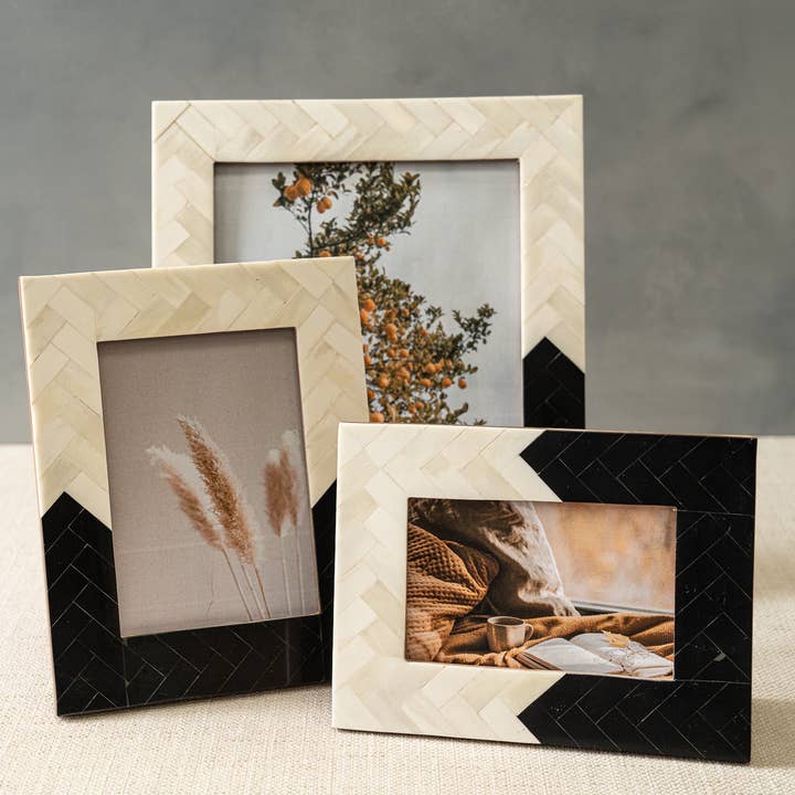 India Handicrafts Inc - Wholesale Picture Frame - LG Chevron Bone Photo Frame