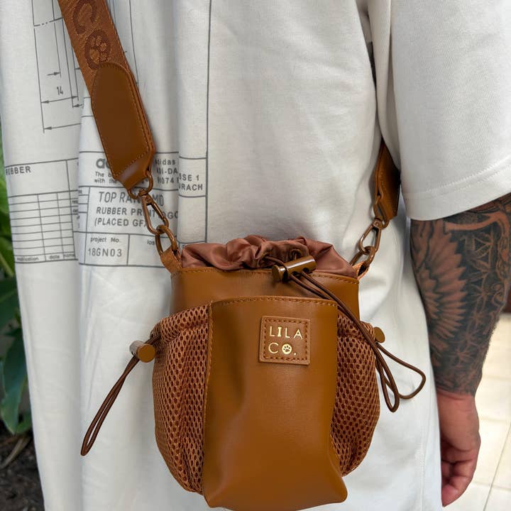 Lila Co - Wholesale Pet treat pouch – Cat/dog - Dog Walking Bag | Caramel3