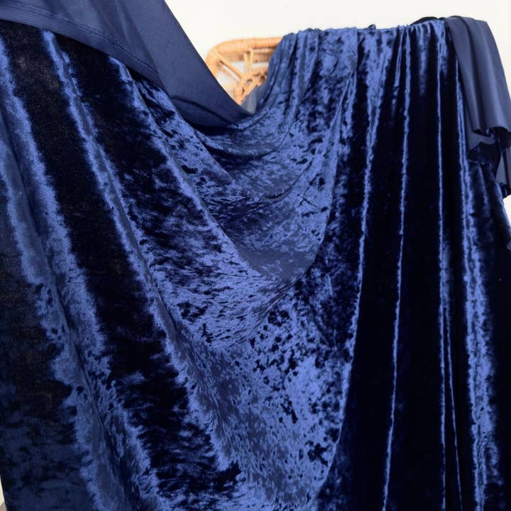 GalaTextile – wholesale Fabric – Navy Crushed Stretch Velvet Fabric by Yard, Navy Blue Stretch Material, Dark Blue Velvet with Spandex for Dresses, Bows, Backdrop Curtains9