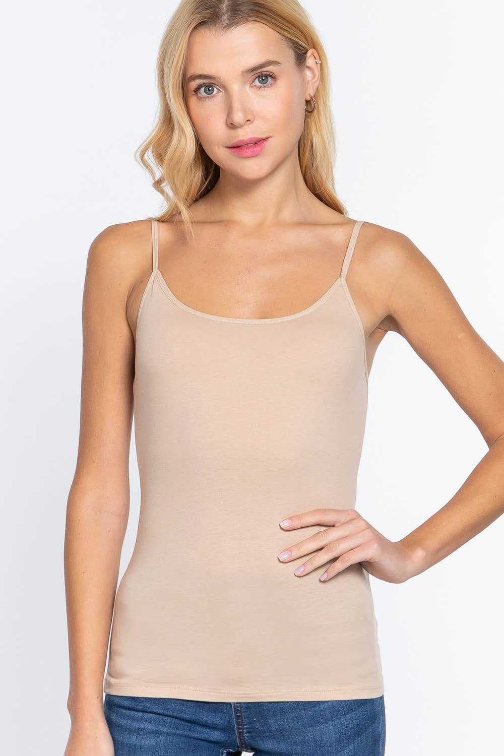 Active Basic | Active USA - Wholesale Camisole - Dames - Eenvoudig verstelbare cropped cami met spaghettibandjes en plankbeha34