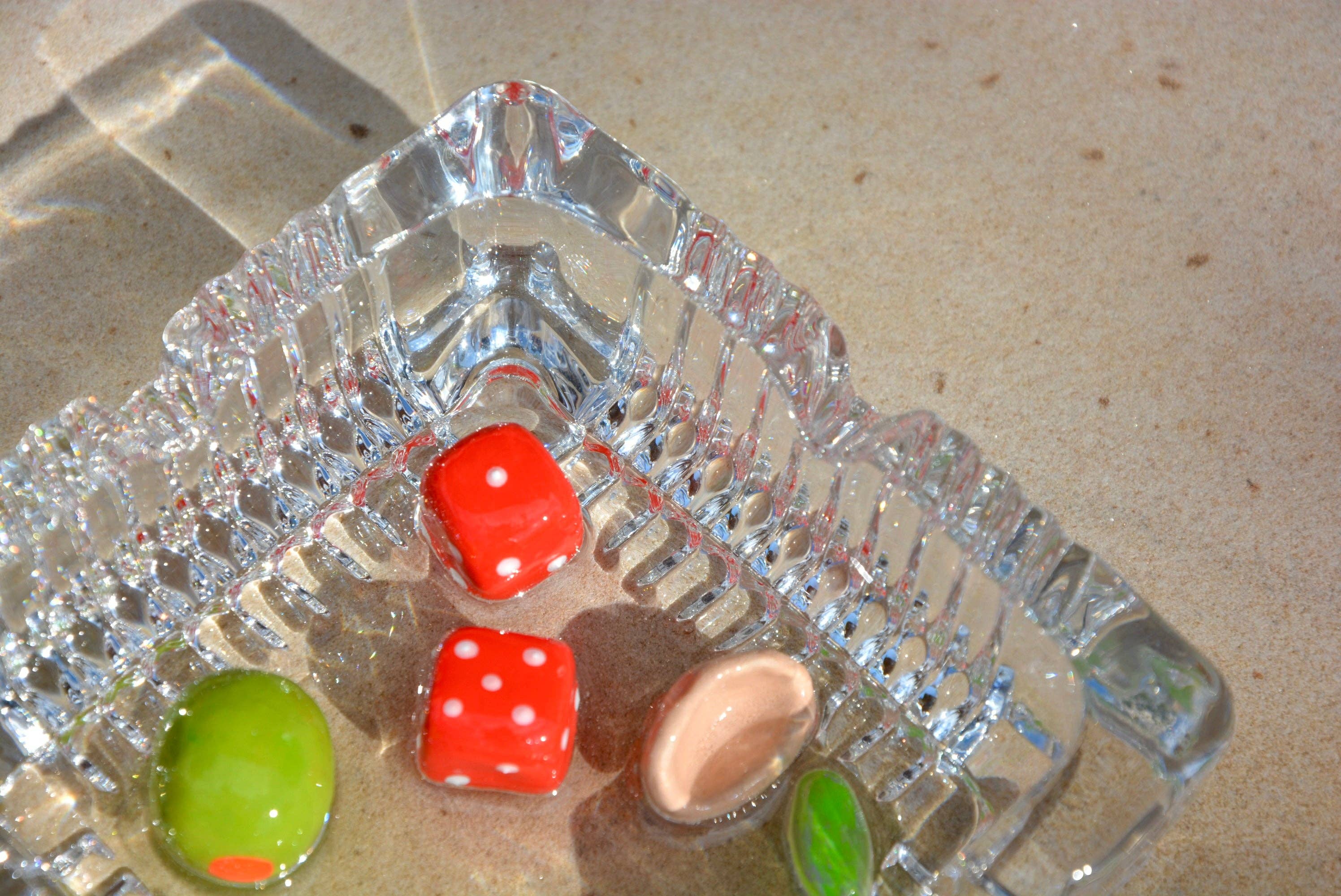 House of Savage – Engroshandel Askebæger – Lucky You Askebæger med keramisk oliven og terninger6