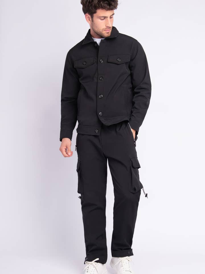 Einfarbige Jacke mit schwarzen Knöpfen für den Großhandel von AARHON