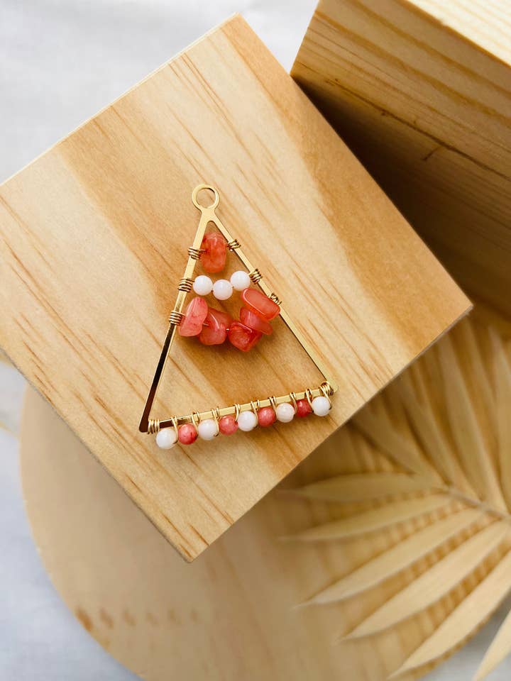 Colar Envolvido de Triângulos Modernos por atacado de Lavender Avenue