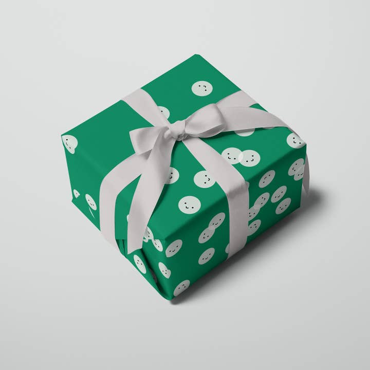 Graphic Factory - Wholesale Flat Wrap - Smiley Faces Gift Wrap | Green | Christmas wrapping paper