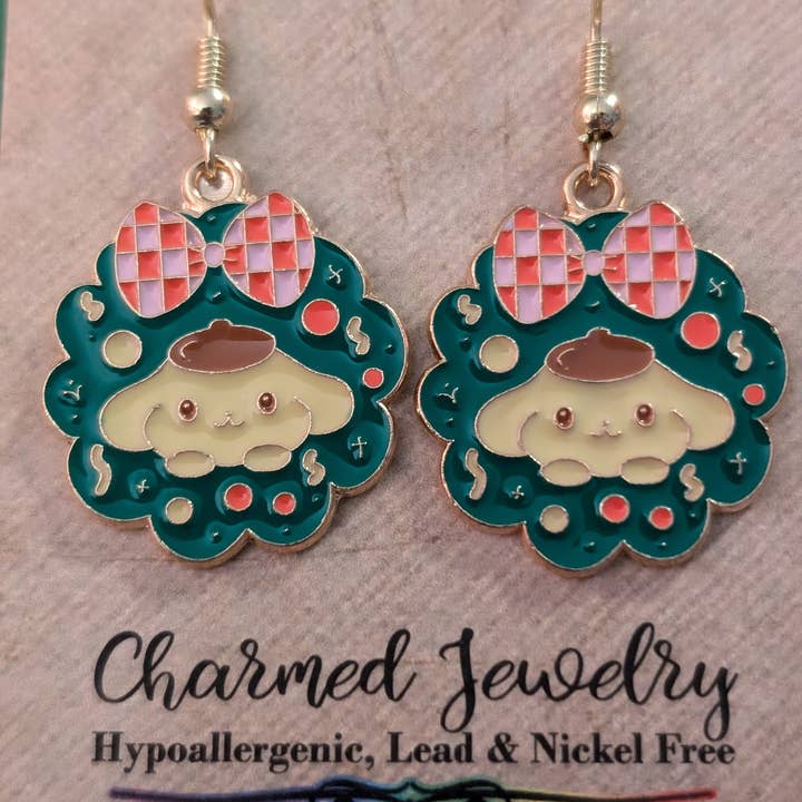 Con-Quest Crafts – wholesale Hängande örhängen – Jul Hello Kitty & Friends inspirerade örhängen och halsband