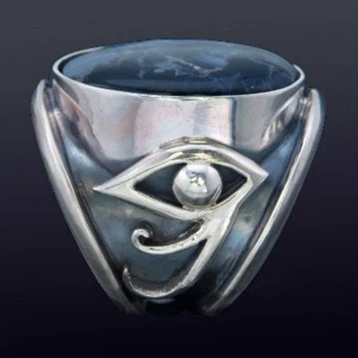 BAGUE ŒIL D'HORUS pour la vente par Mercurious Designs