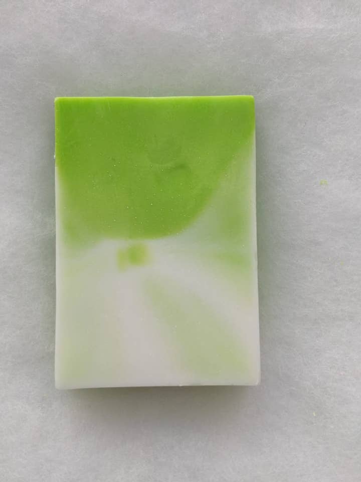Lime Rikligt Löddrande Närande Tvålbar för wholesale av Witchy Wednesdays