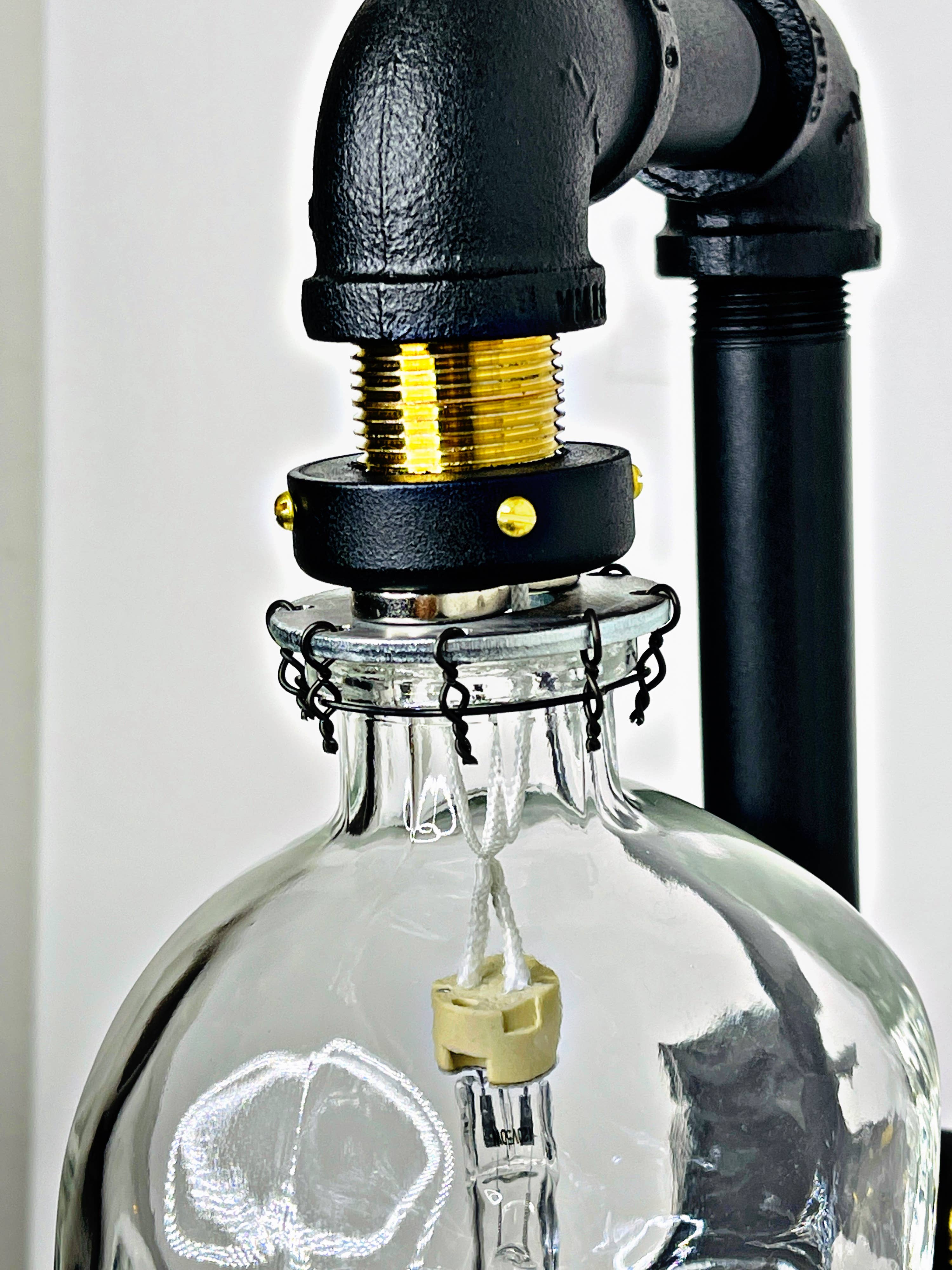 Fifty1st - Wholesale Accent/Desk Lamp - Skull Table Lamp “Max Gold”2