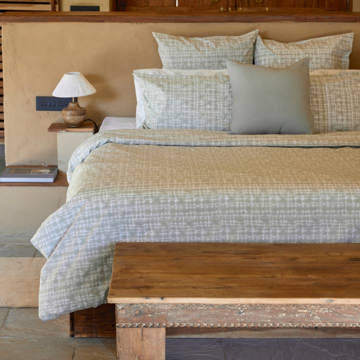 Housse de couette Pierre en écume de mer pour la vente par MAISON POIRE