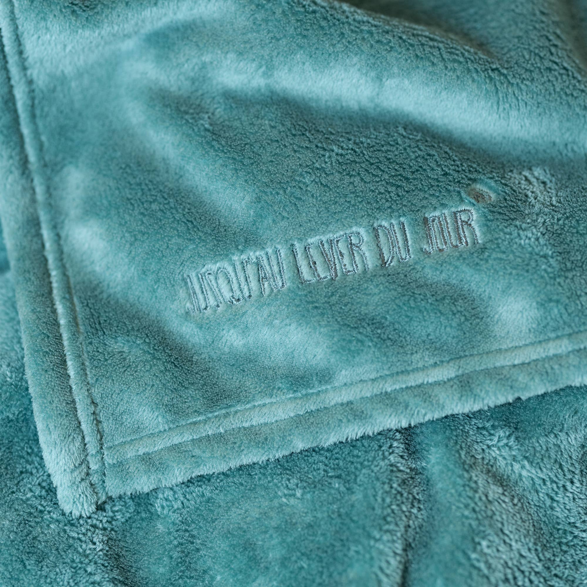 Jusqu'au Lever du jour – Engroshandel Poncho - Dame – Fleece indendørs ponchoer11