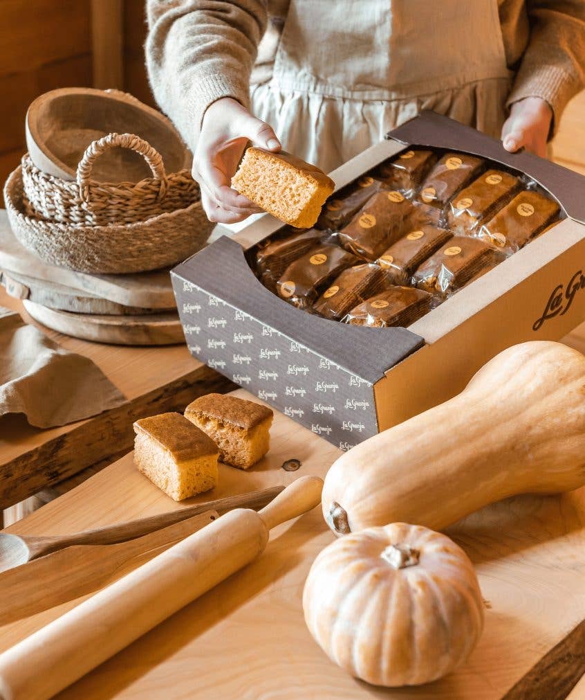LA GRANJA FOODS 1959 - Wholesale Cake - (GLUTEN-FREE) Pumpkin and Yuzu Cake and Lactose-Free1