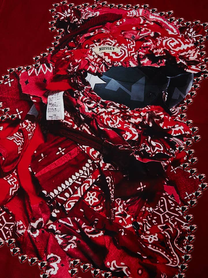 NOISSEY - Venta al por mayor Camiseta serigrafiada - Unisex - Camiseta con mascarilla de collage rojo roto1